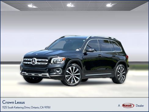 Used 2021 Mercedes-Benz GLB 250 4MATIC image 1