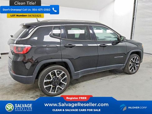 Used 2019 Jeep Compass Limited w/ Safety & Security Group AWD/4WD image 4