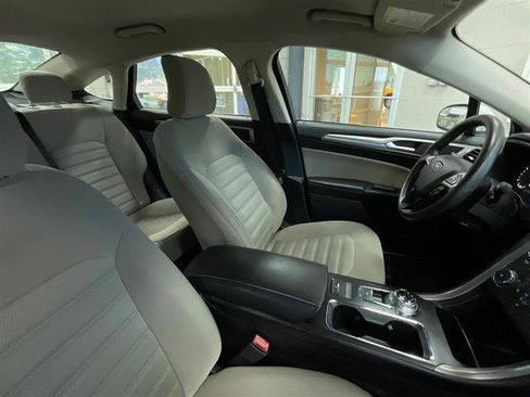 Used 2018 Ford Fusion S FWD image 26