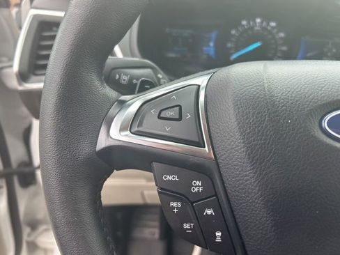 Used 2024 Ford Edge Titanium w/ Equipment Group 301A image 9