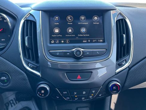 Used 2019 Chevrolet Cruze LT w/ Convenience Package image 7