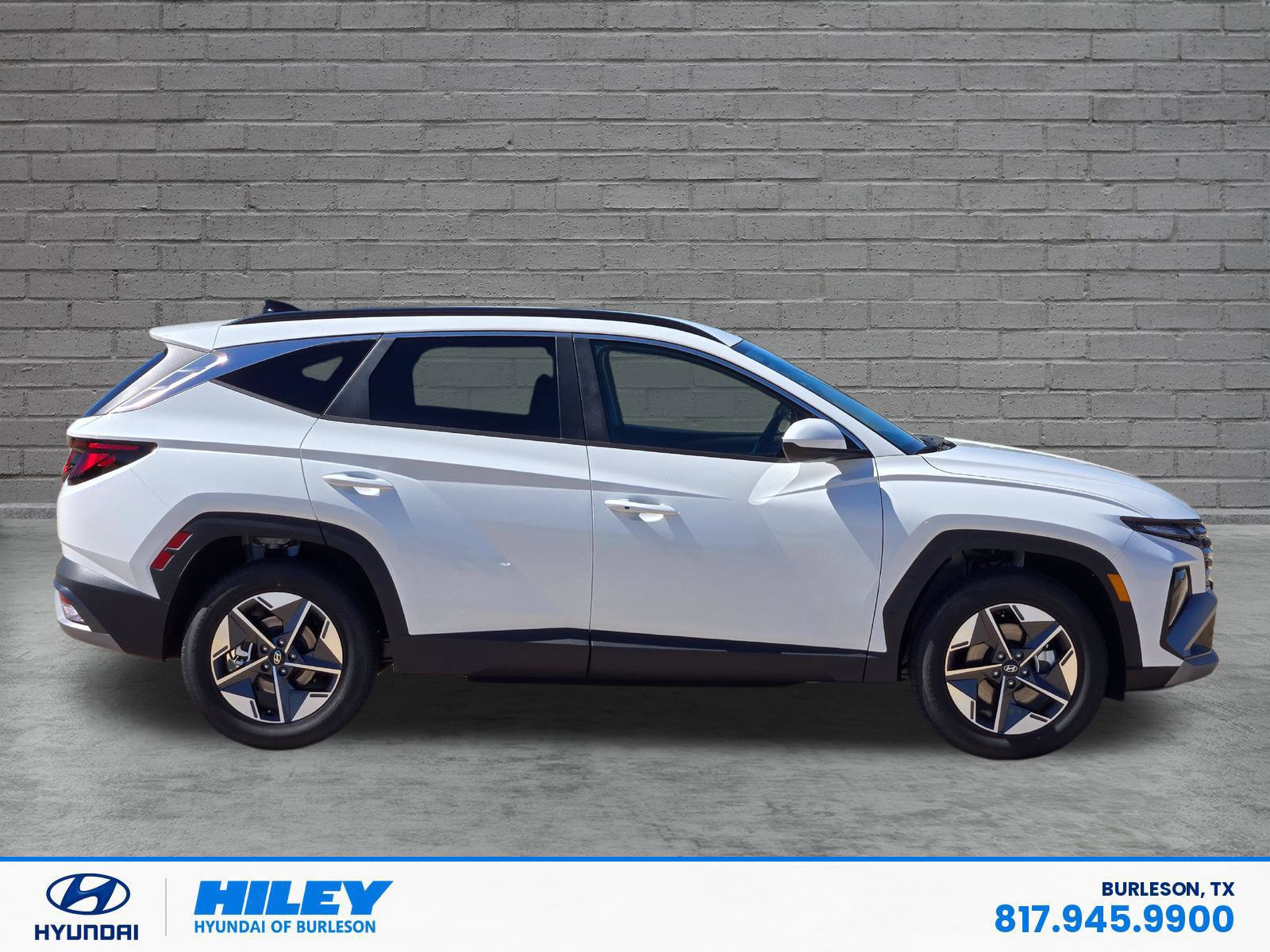 New 2026 Hyundai Tucson SEL FWD image 3