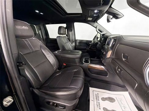 Used 2020 Chevrolet Silverado 3500 High Country w/ Technology Package image 26