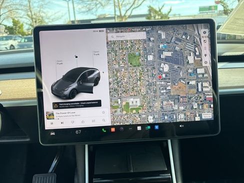 Used 2021 Tesla Model Y Long Range image 14