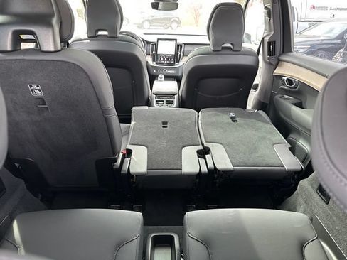 Used 2025 Volvo XC90 B6 Plus AWD/4WD image 10