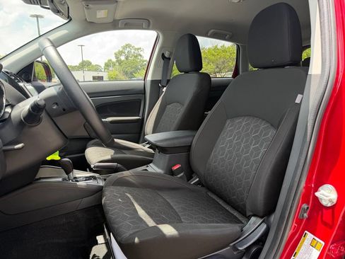 Used 2025 Mitsubishi Outlander Sport LE AWD/4WD image 11