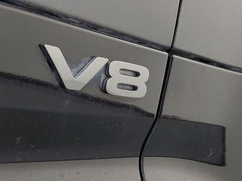 Used 2023 Land Rover Defender 110 Carpathian Edition image 8