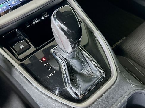 Used 2023 Subaru Outback Premium image 24