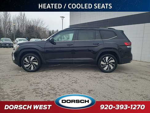 Used 2025 Volkswagen Atlas SE AWD/4WD image 3