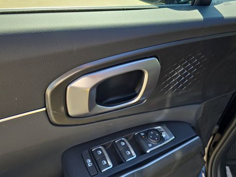 New 2026 Kia Sorento S FWD image 18