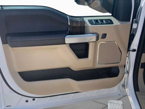 Used 2019 Ford F150 Lariat w/ Equipment Group 502A Luxury RWD image 22