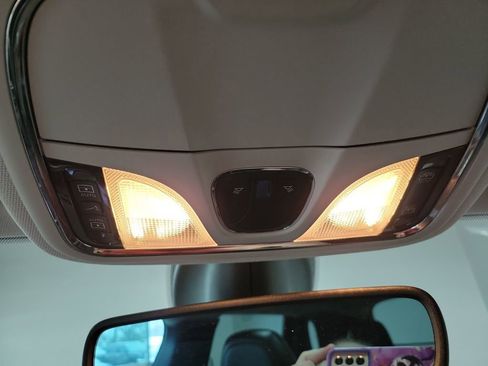 Used 2019 Jeep Cherokee Limited w/ Luxury Group image 51