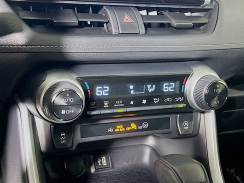 Certified 2025 Toyota RAV4 XLE AWD/4WD image 14