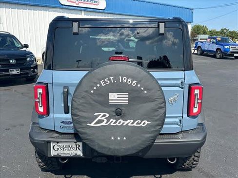 Used 2025 Ford Bronco Badlands AWD/4WD image 4