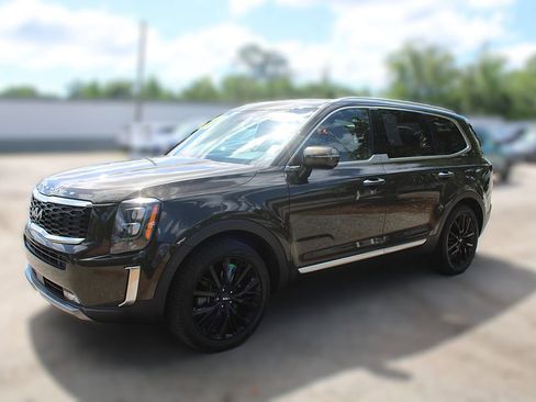 Used 2022 Kia Telluride SX w/ Towing Package FWD image 16