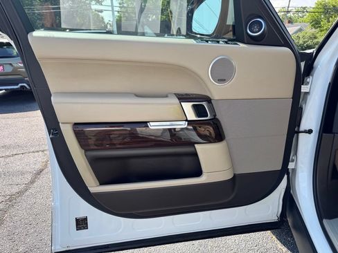 Used 2015 Land Rover Range Rover Supercharged AWD/4WD image 11