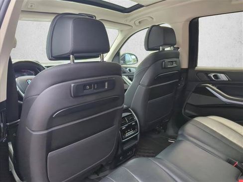 Used 2020 BMW X7 xDrive40i w/ Premium Package AWD/4WD image 21
