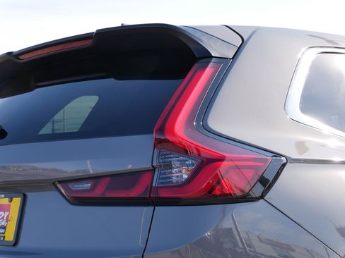 Used 2024 Honda CR-V EX image 17