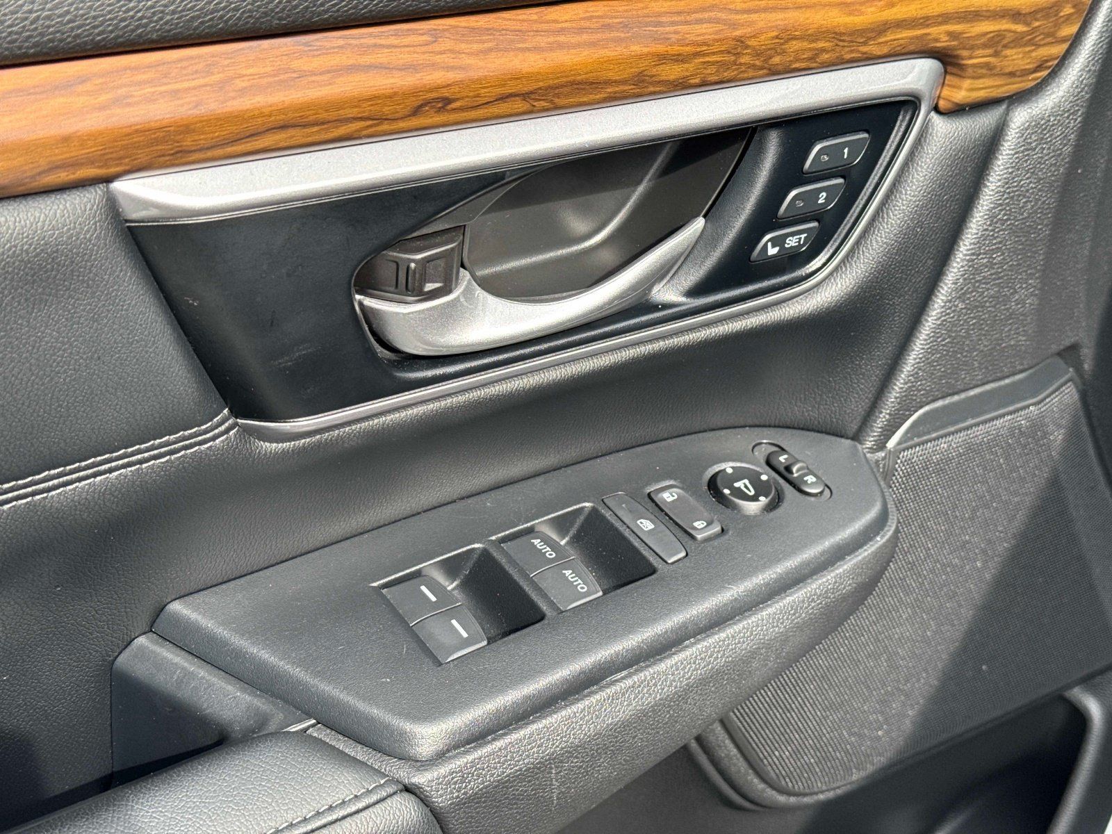 Used 2022 Honda CR-V Touring image 20