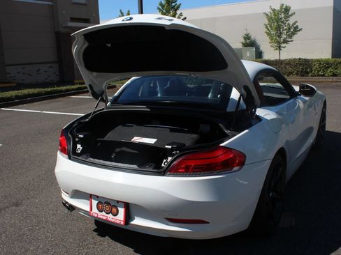 Used 2011 BMW Z4 sDrive30i image 44