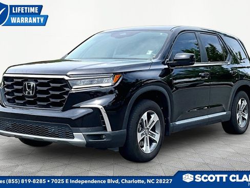 Used 2025 Honda Pilot EX-L image 3