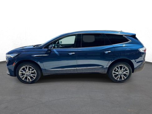 Used 2023 Buick Enclave Essence w/ Experience Buick Package FWD image 6