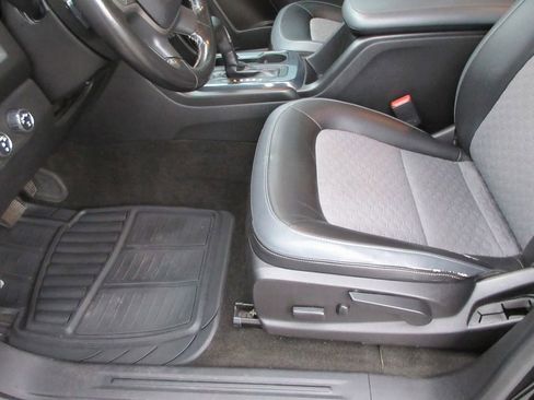 Certified 2017 Chevrolet Colorado Z71 image 24