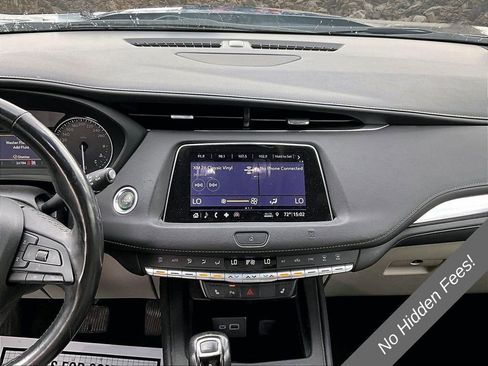 Used 2019 Cadillac XT4 Luxury w/ Trailering Package AWD/4WD image 6