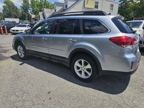 Used 2014 Subaru Outback 2.5i Premium w/ Moonroof Package image 5