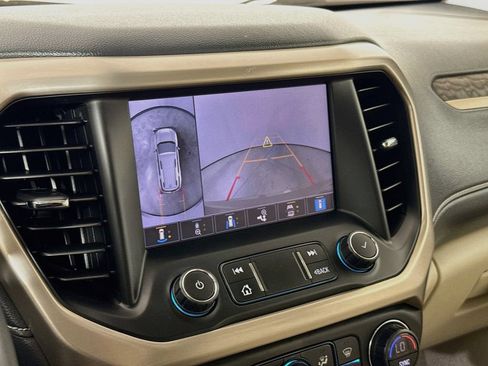 Certified 2022 GMC Acadia Denali w/ GMC Pro Grade Package AWD/4WD image 15