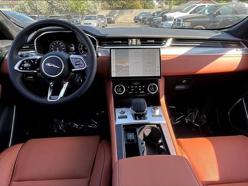 New 2026 Jaguar F-PACE R-Dynamic S AWD/4WD image 7