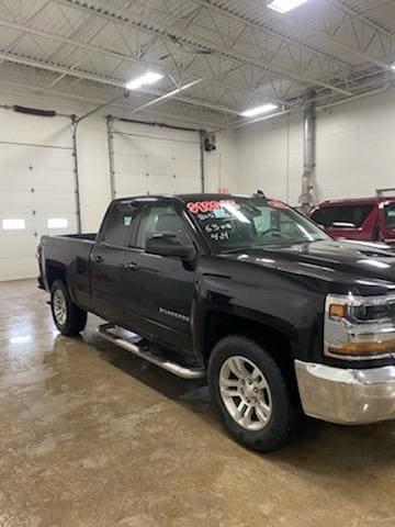 Used 2017 Chevrolet Silverado 1500 LT w/ Trailering Package AWD/4WD image 5