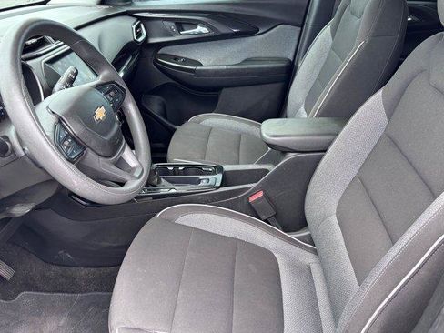 Used 2023 Chevrolet TrailBlazer LS FWD image 16