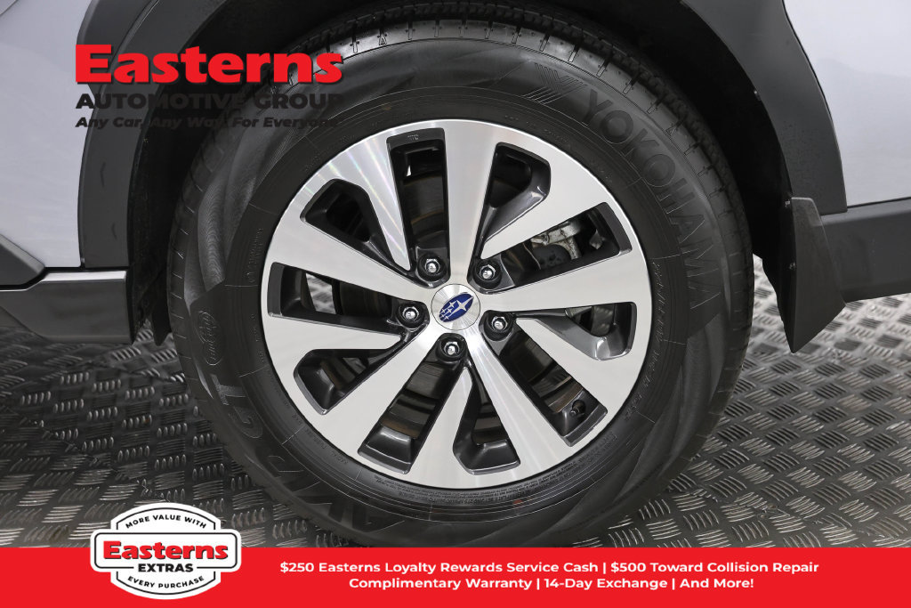 Used 2025 Subaru Outback Premium AWD/4WD image 29