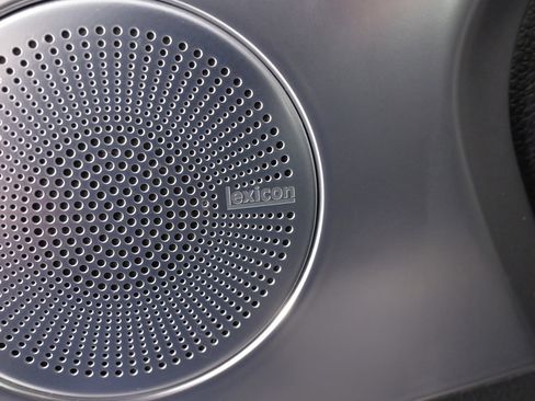 Used 2026 Genesis G70 2.5T Prestige image 25