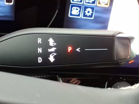 Used 2025 Chevrolet Blazer EV LT AWD/4WD image 26