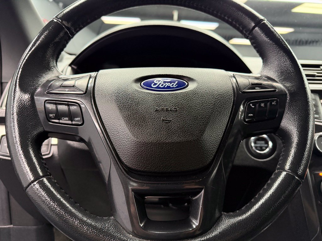 Used 2018 Ford Explorer XLT FWD image 22