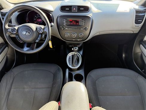 Used 2014 Kia Soul + image 14