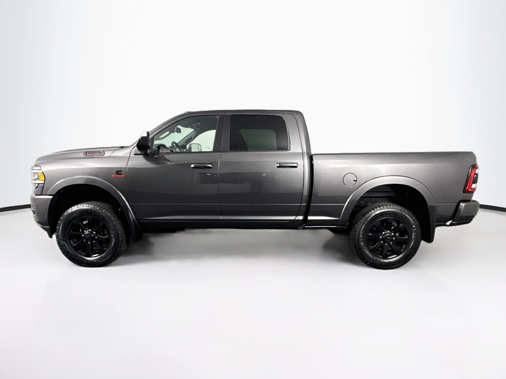 Used 2020 RAM 3500 Laramie AWD/4WD image 11
