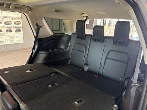 Certified 2024 Nissan Pathfinder Platinum w/ Cargo Package FWD image 25