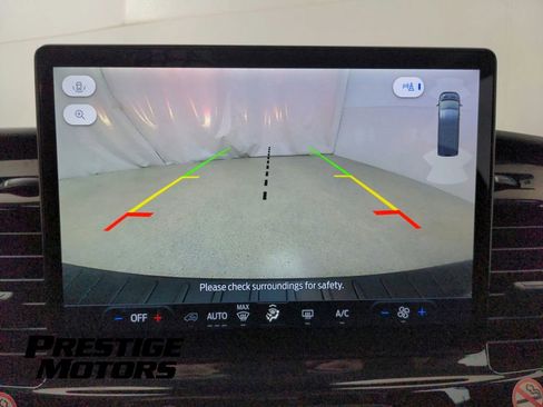 Used 2024 Ford Transit 350 XLT image 24