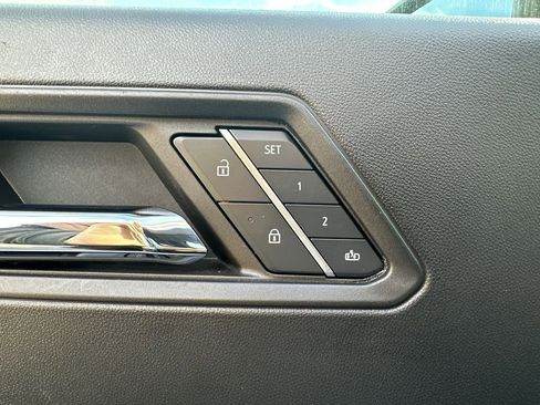 Used 2024 GMC Canyon AT4X image 18