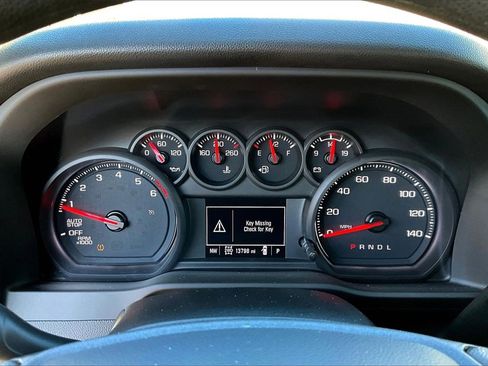 Used 2022 Chevrolet Silverado 1500 Custom image 10