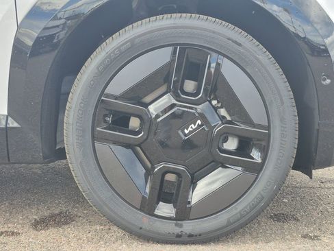 New 2026 Kia EV9 GT-Line AWD/4WD image 18