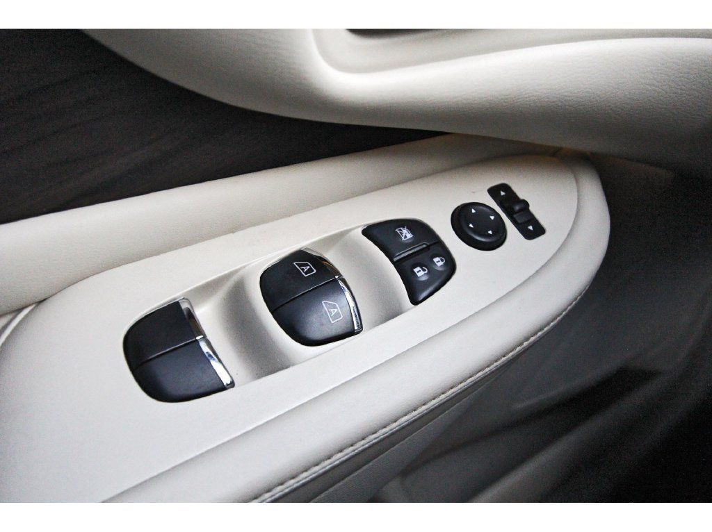 Used 2019 Nissan Murano Platinum w/ Cargo Package FWD image 22