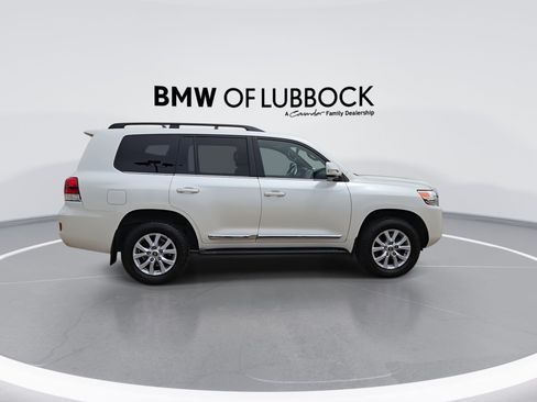Used 2019 Toyota Land Cruiser AWD/4WD image 9