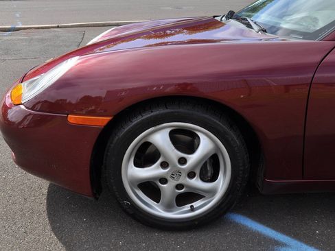 Used 1997 Porsche Boxster RWD image 18
