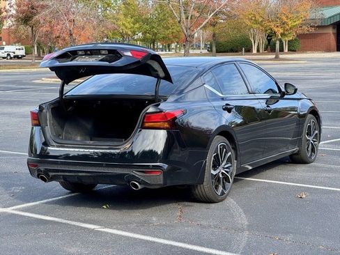 Used 2023 Nissan Altima 2.5 SR image 17