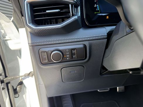 Used 2025 Ford Mustang GT Premium image 27