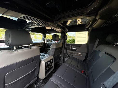 Used 2025 GMC Hummer EV 2X AWD/4WD image 52